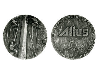MEDAL: brąz; 7 x 7 x 0,7 cm; 1987